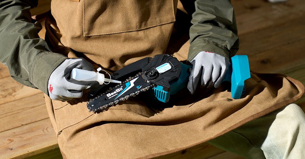 Chainsaw Evolution: How Mini Chainsaws are Redefining Landscaping - SeeSii