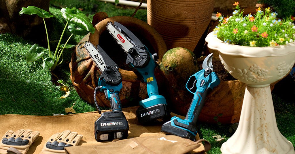 Conquering the Backyard: How a Battery-Powered Mini Chainsaw Transformed My Gardening - SeeSii