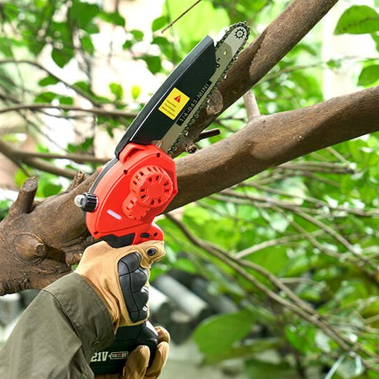 Protecting Yourself: A Guide to Safe Power Saw Tool Practices - SeeSii